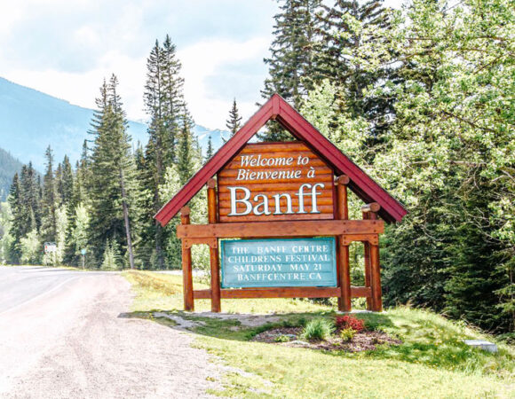 Vẻ đẹp huyền ảo của vườn quốc gia Banff, Canada