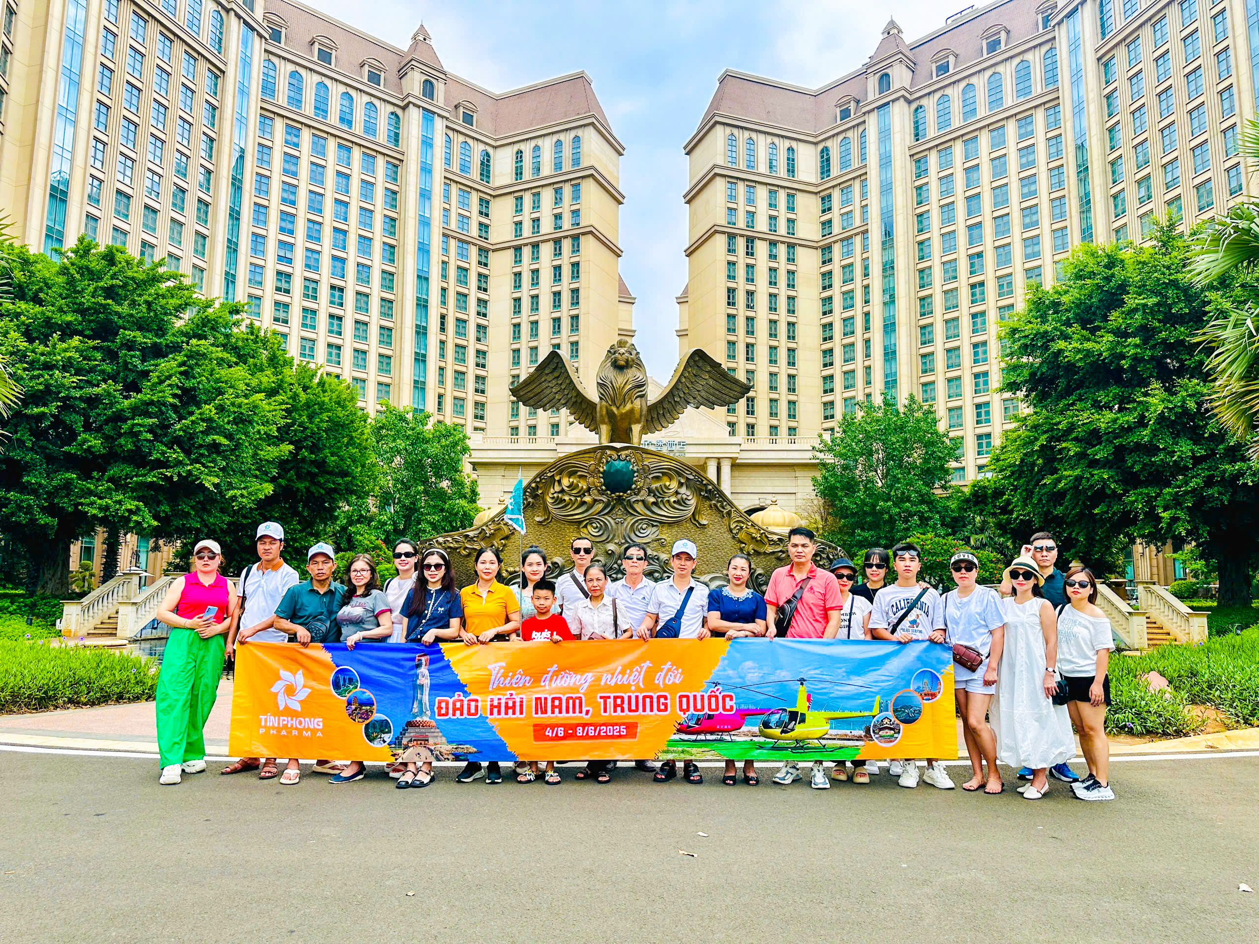 Tín Phong Pharma - Du lịch khách hàng | Đảo Hải Nam