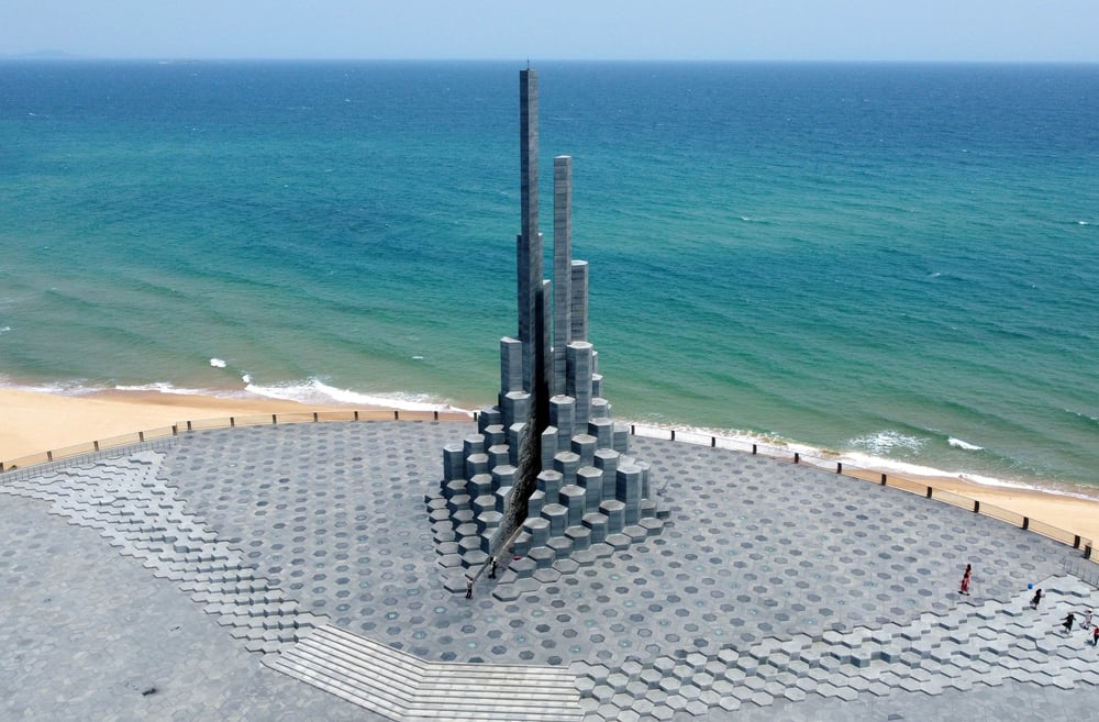 Tour Phú Yên - Vịnh Vân Phong - The Light Coral Resort