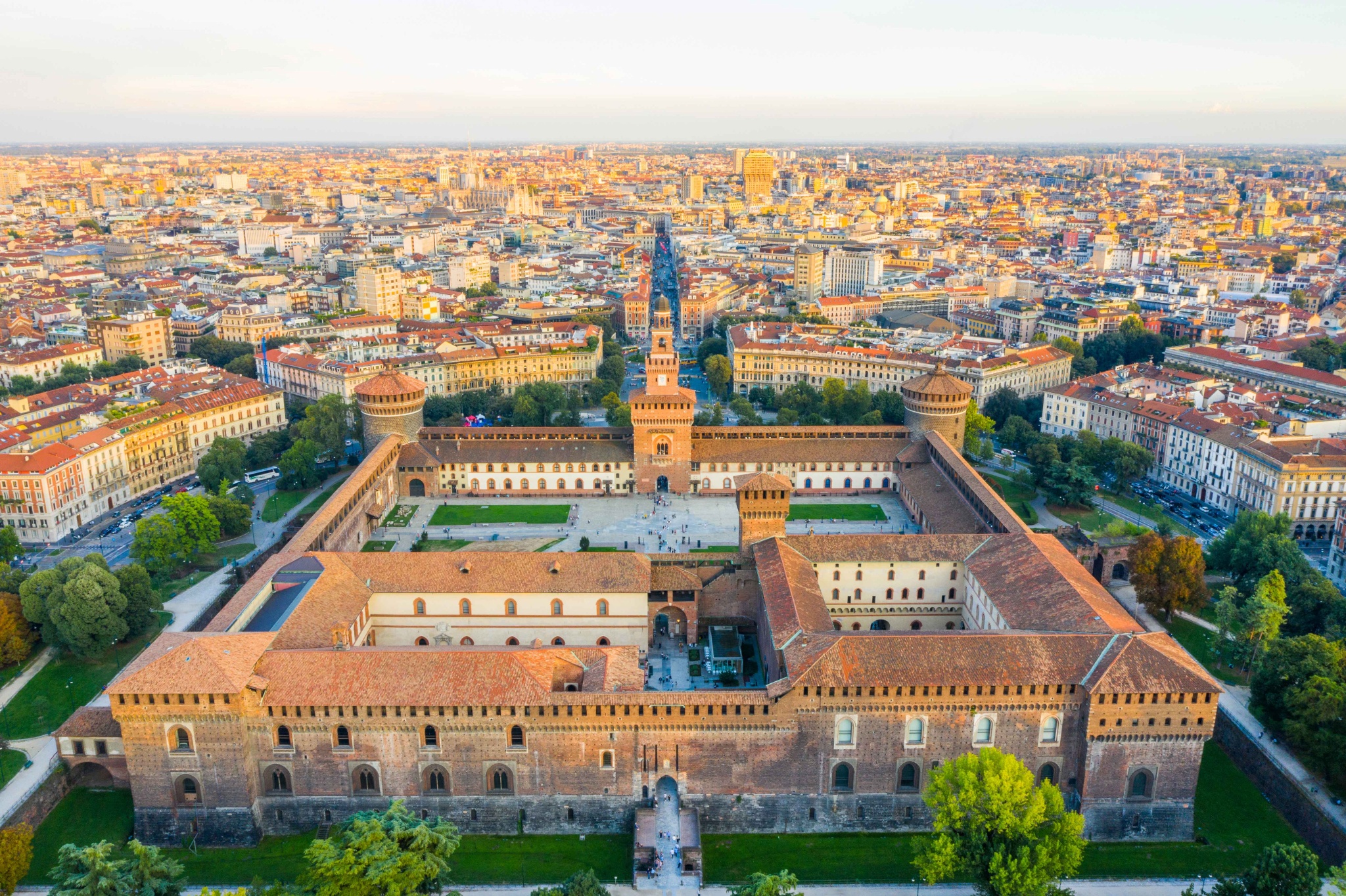 Lâu Đài Sforzesco: Biểu tượng lịch sử hào hùng của Milan