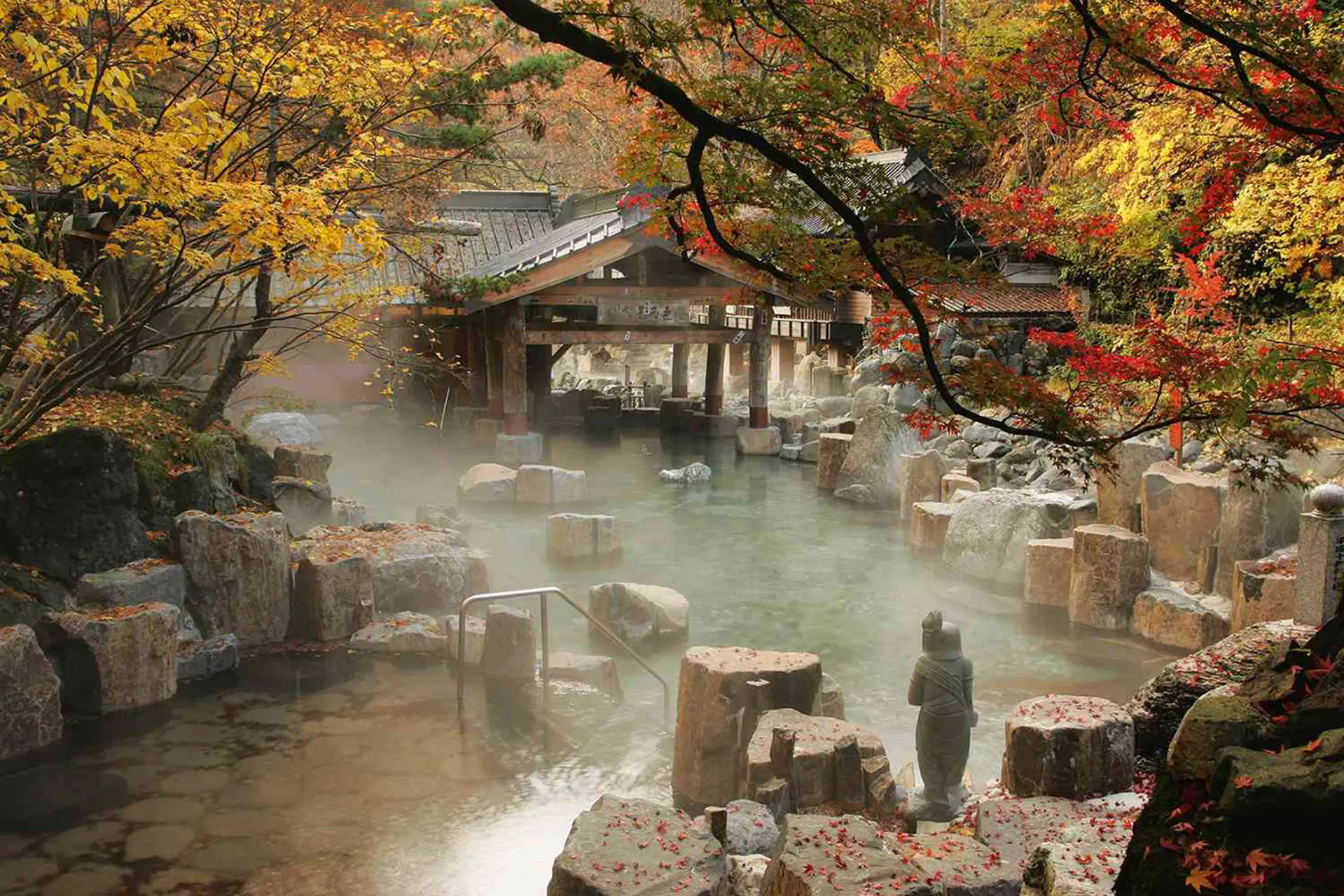HOKKAIDO MÙA LÁ ĐỎ 2026 | DAISETSUZAN – BLUE POND – SAPPORO