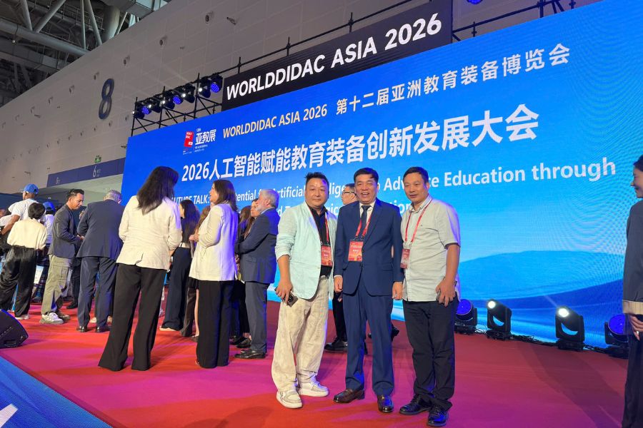 TOMKO tham quan WORLDDIAC ASIA 2026 - Triển lãm Thiết bị Giáo dục Châu Á lần thứ 12